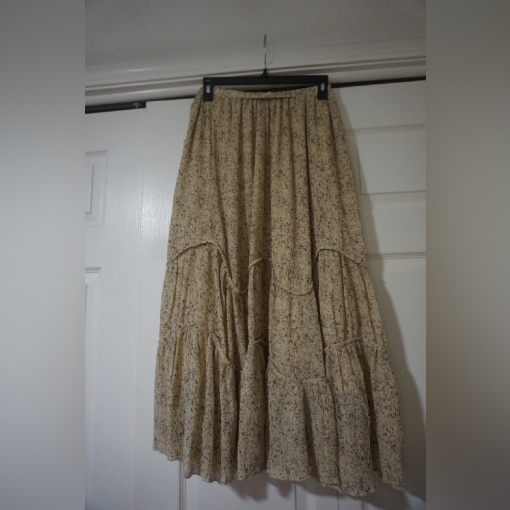 By Together Cream Floral Maxi Skirt - Picture 2 of 4